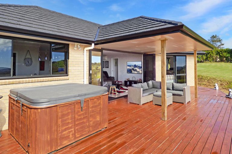 Photo of property in 870 Pungaere Road, Waipapa, 0295