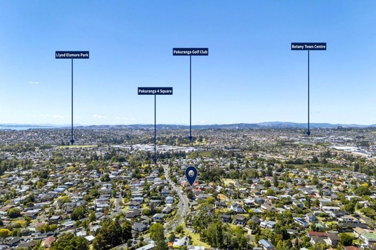 Photo of property in 121a Reeves Road, Pakuranga Heights, Auckland, 2010