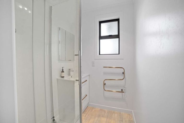 Photo of property in 16 Tolerton Avenue, Elgin, Gisborne, 4010