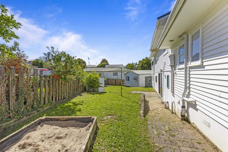 Photo of property in 202 Archers Road, Glenfield, Auckland, 0629
