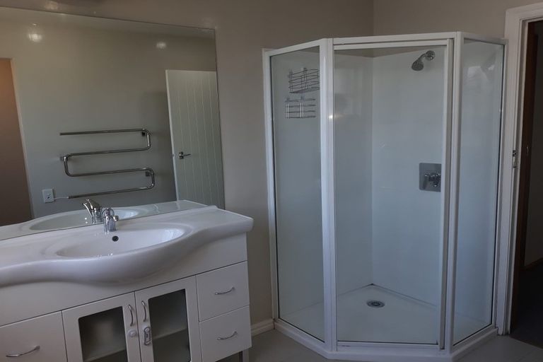 Photo of property in 5 Sparks Road, Somerfield, Christchurch, 8024