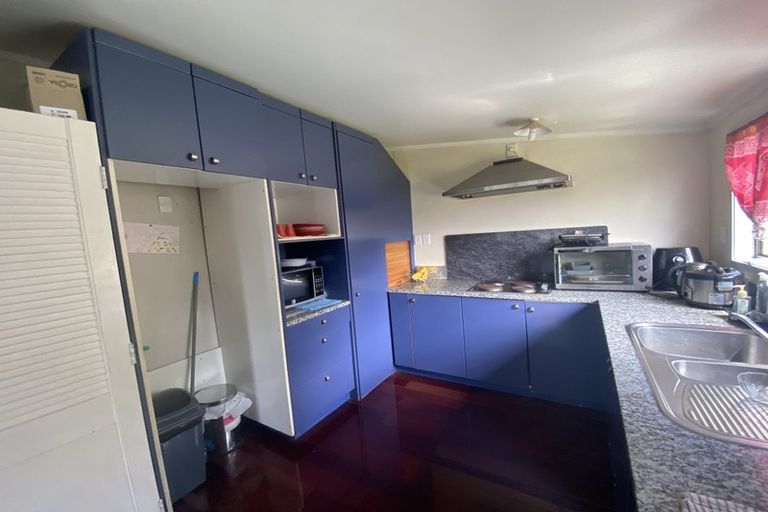 Photo of property in 87 Konini Road, Titirangi, Auckland, 0604