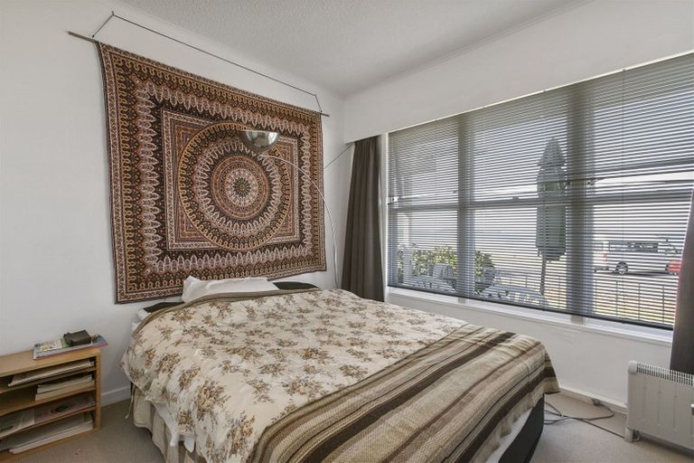 Photo of property in 61 The Esplanade, Eastern Beach, Auckland, 2012