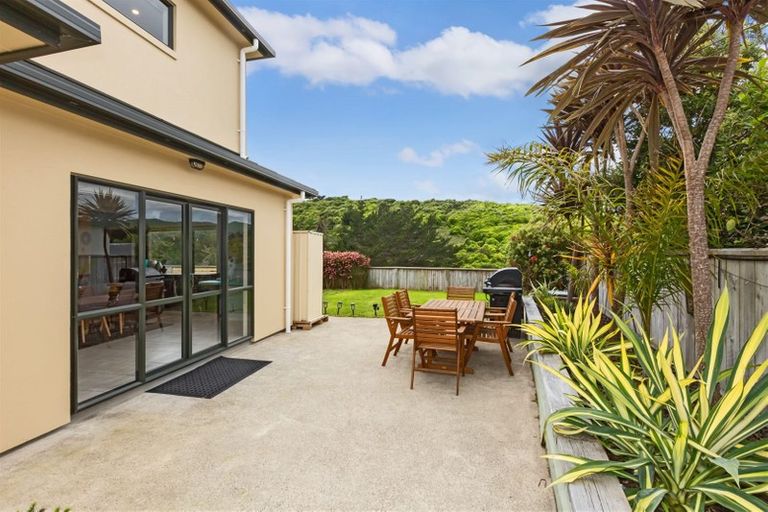 Photo of property in 53 Te Puia Drive, Aotea, Porirua, 5024