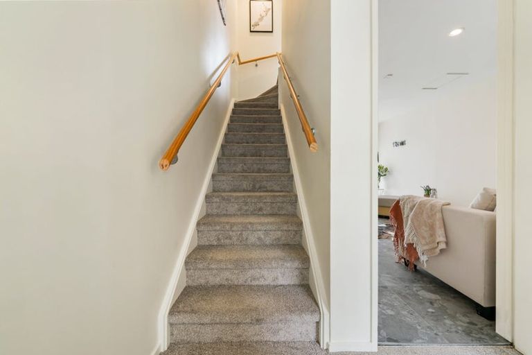 Photo of property in 435b West Coast Road, Glen Eden, Auckland, 0602