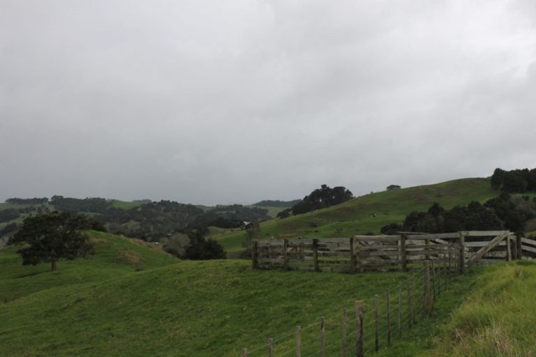 Photo of property in 1784 State Highway 12, Paparoa, 0571