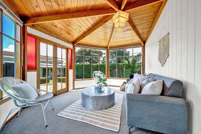 Photo of property in 20 Ropiha Street, Fitzroy, New Plymouth, 4312