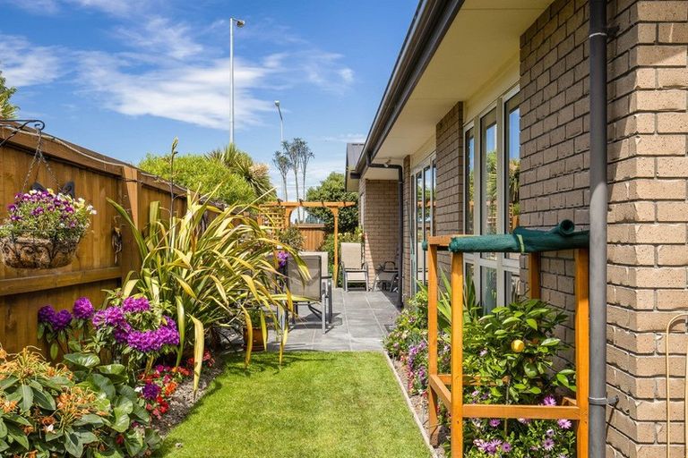 Photo of property in 76 Rushmore Drive, Belfast, Christchurch, 8051