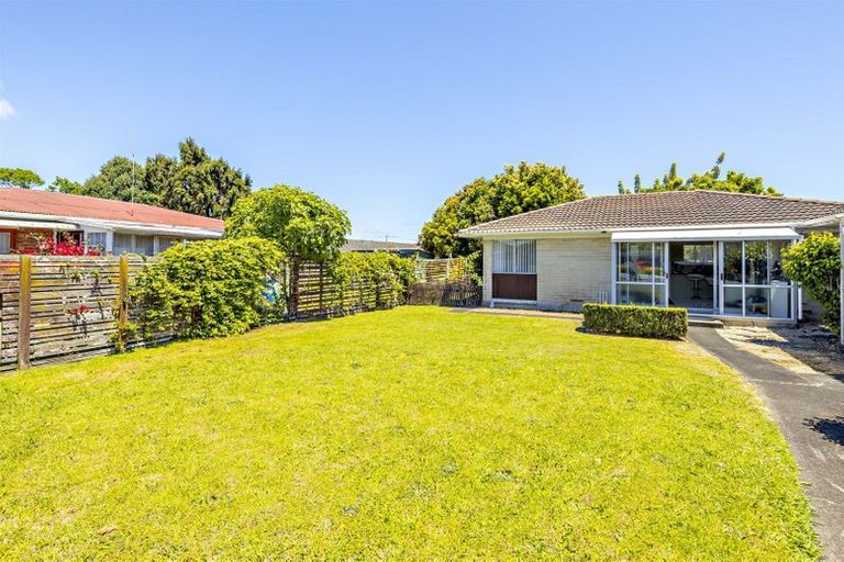 Photo of property in 4/17a Rose Road, Papatoetoe, Auckland, 2025