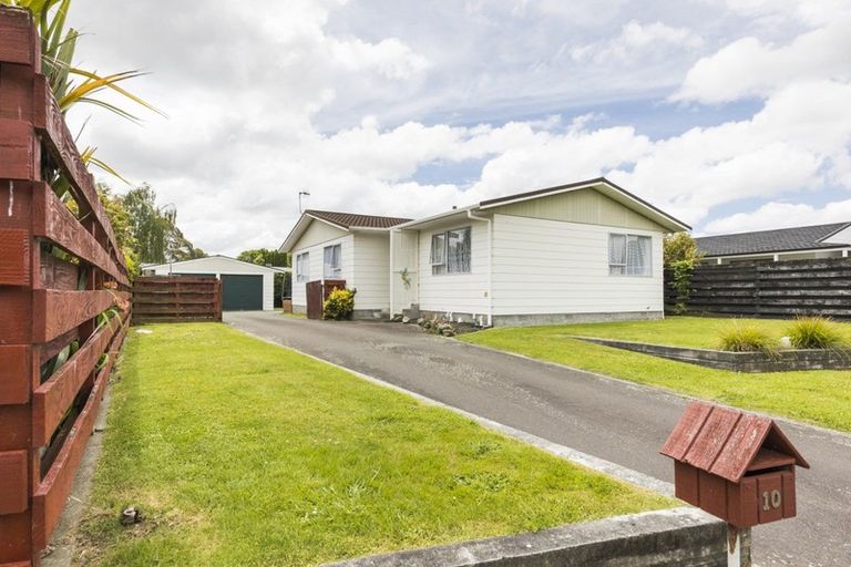 Photo of property in 10 Lane Place, Awapuni, Palmerston North, 4412