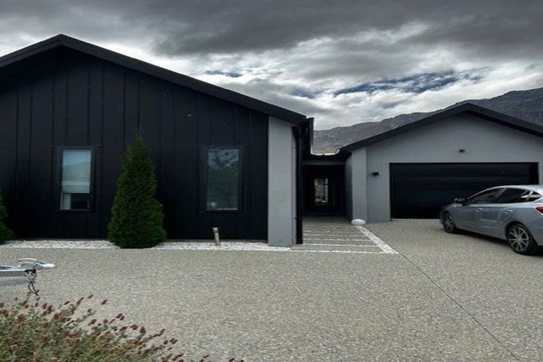 Photo of property in 64 Muster Road, Jacks Point, 9371