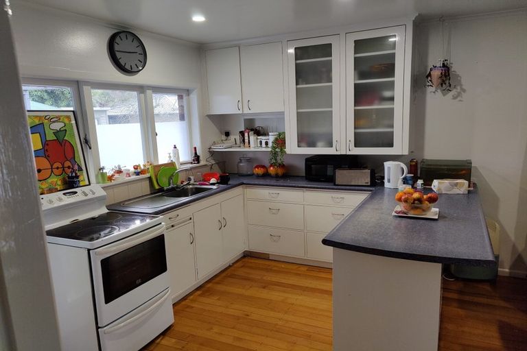 Photo of property in 12 Wilson Place, Papakura, 2110