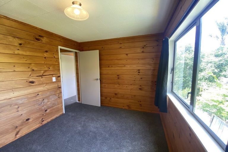 Photo of property in 27a Holiday Road, Stanmore Bay, Whangaparaoa, 0932