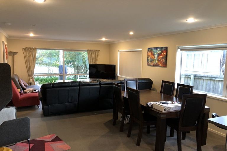 Photo of property in 51a Matipo Road, Te Atatu Peninsula, Auckland, 0610