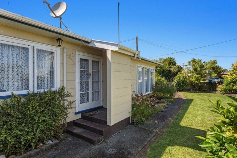 Photo of property in 14 Hydro Road, Edgecumbe, 3120