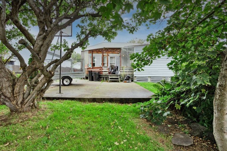 Photo of property in 8 Centre Street, Strathern, Invercargill, 9812