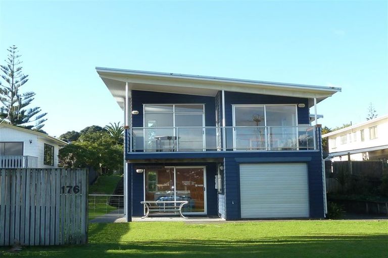 Photo of property in 176 Ocean Beach Road, Tairua, 3508