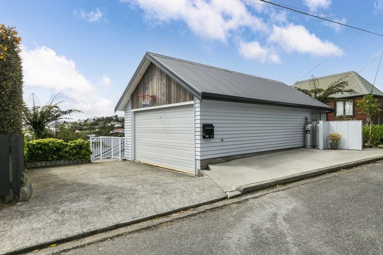 Photo of property in 27 Voltaire Street, Karori, Wellington, 6012