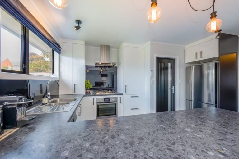 Photo of property in 8 Drummond Crescent, Kelson, Lower Hutt, 5010