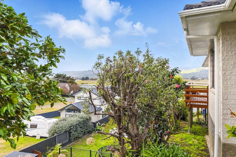 Photo of property in 57a Golf Road, Paraparaumu Beach, Paraparaumu, 5032
