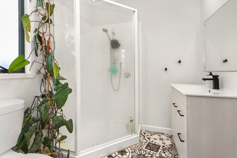 Photo of property in 6b Primrose Street, Raglan, 3225