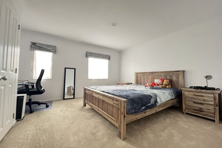 Photo of property in 12 Maybole Drive, Flat Bush, Auckland, 2016