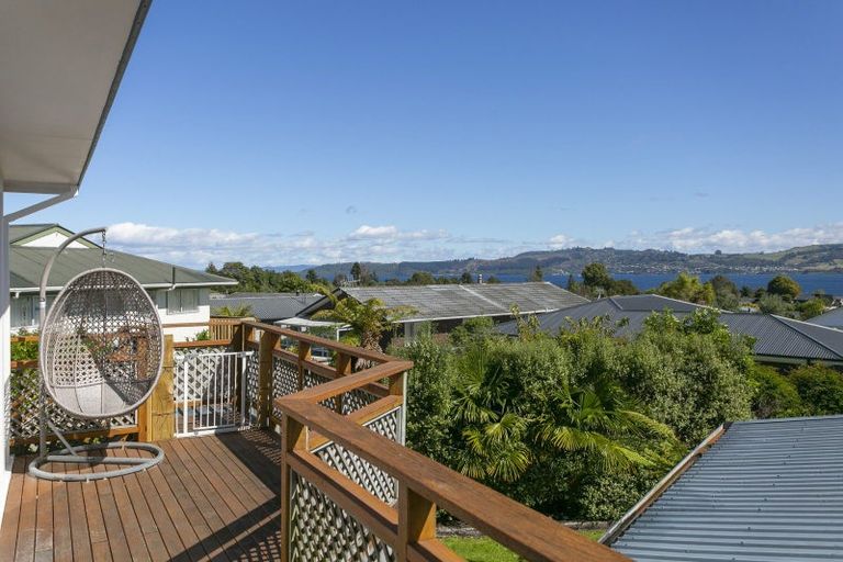 Photo of property in 10 Kensington Place, Richmond Heights, Taupo, 3330