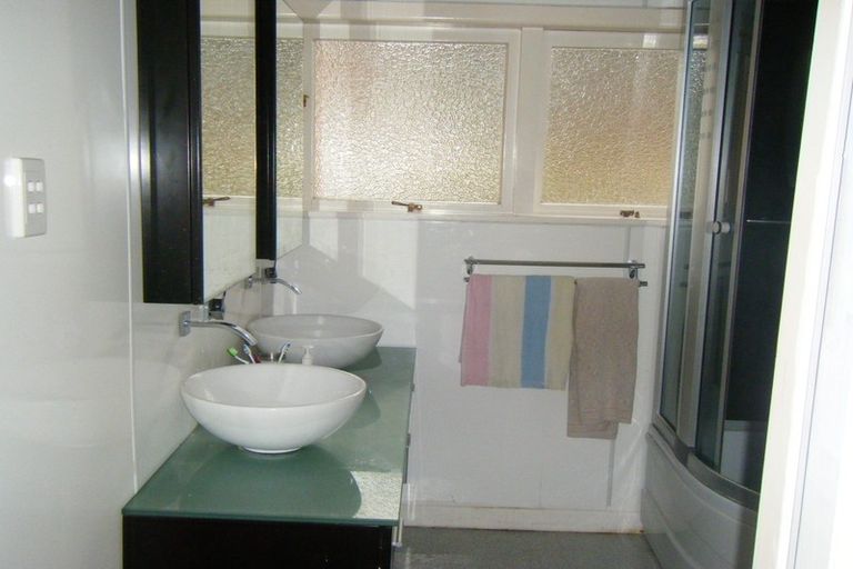 Photo of property in 197 Lake Road, Belmont, Auckland, 0622