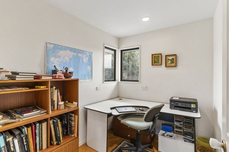 Photo of property in 2/47 Glencoe Road, Browns Bay, Auckland, 0630