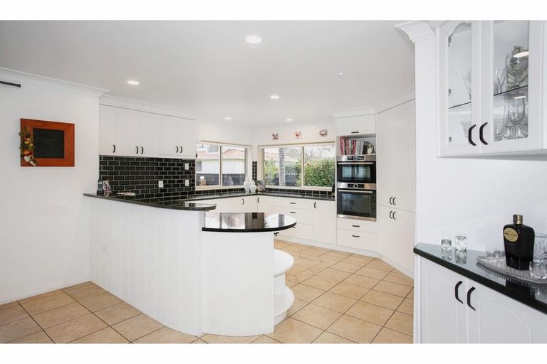 Photo of property in 62a Youngs Road, Papakura, 2110