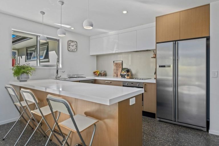 Photo of property in 11 Ada Place, Lake Hayes, Queenstown, 9304