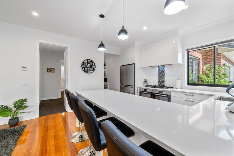 Photo of property in 5 Fern Lane, Whalers Gate, New Plymouth, 4310