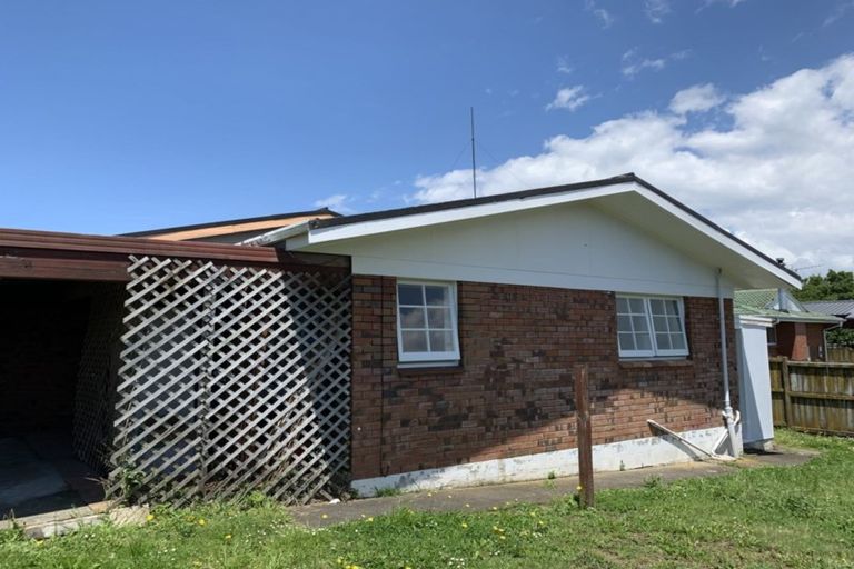 Photo of property in 2 Galsworthy Place, Bucklands Beach, Auckland, 2014