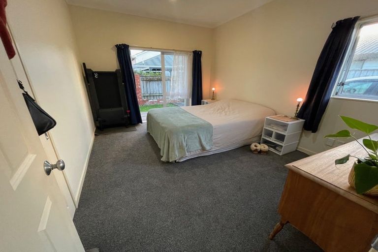 Photo of property in 24 Rex Street, Miramar, Wellington, 6022