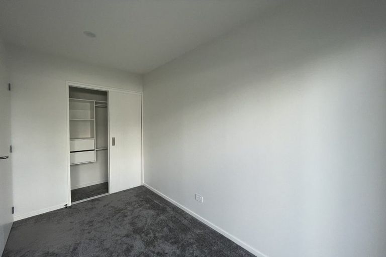 Photo of property in 5/30b Westgate Drive, Massey, Auckland, 0614