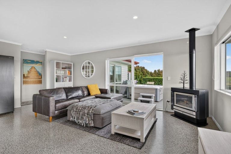 Photo of property in 52 Daniel Parade, Mangawhai, Wellsford, 0975