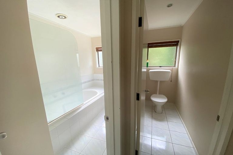 Photo of property in 46 Oakfield Crescent, Pukete, Hamilton, 3200