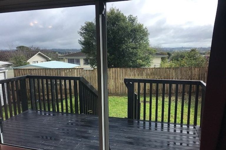 Photo of property in 7 Devonshire Road, Unsworth Heights, Auckland, 0632