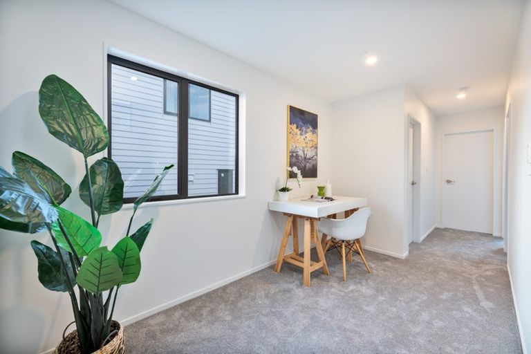 Photo of property in 15b Ranch Avenue, Beach Haven, Auckland, 0626