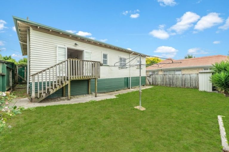 Photo of property in 15 Hinau Street, Maeroa, Hamilton, 3200