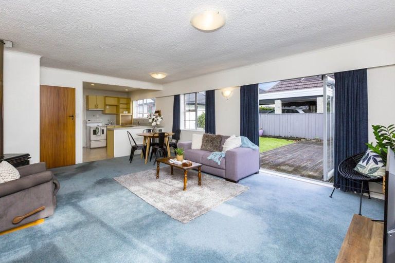 Photo of property in 41c Ludlam Crescent, Woburn, Lower Hutt, 5010