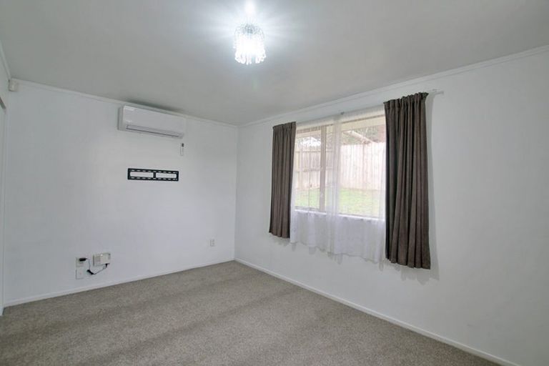 Photo of property in 56 Ruze Vida Drive, Massey, Auckland, 0614