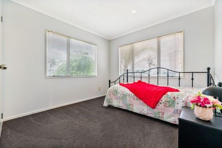 Photo of property in 11 Barcaldine Road, Flat Bush, Auckland, 2016