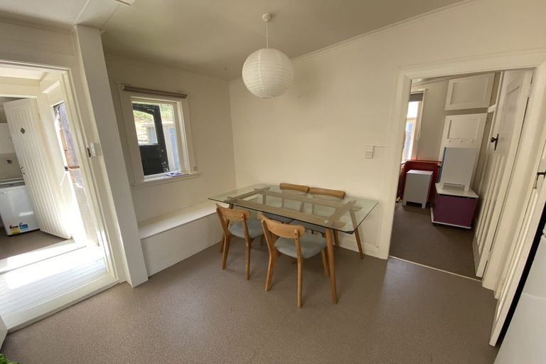 Photo of property in 168 Breaker Bay Road, Breaker Bay, Wellington, 6022