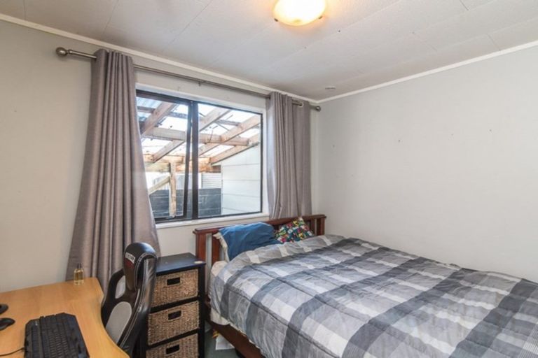 Photo of property in 6 Campbell Avenue, Paraparaumu, 5032