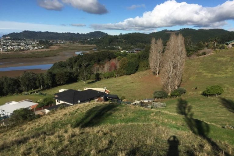 Photo of property in 1/2 Elliott Avenue, Bayview, Auckland, 0629