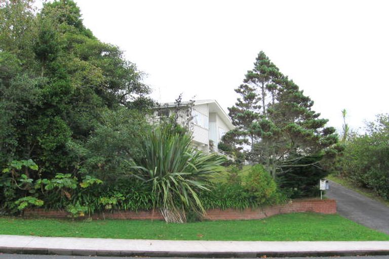 Photo of property in 13 Nandana Drive, Glen Eden, Auckland, 0602