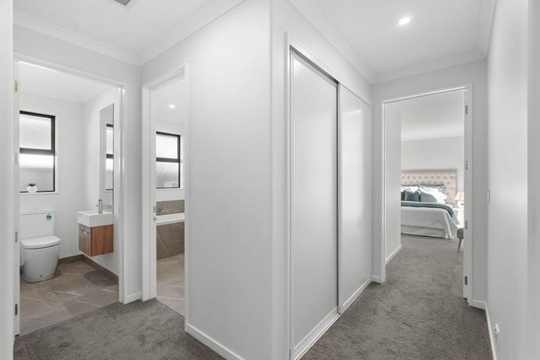 Photo of property in 32 Longcot Drive, Rolleston, 7615