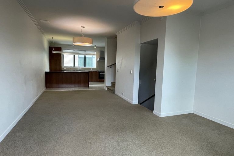 Photo of property in 303 Murphys Road, Flat Bush, Auckland, 2019