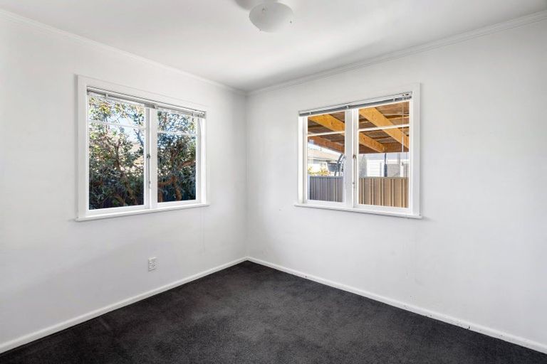 Photo of property in 9a Cornwall Road, Taradale, Napier, 4112